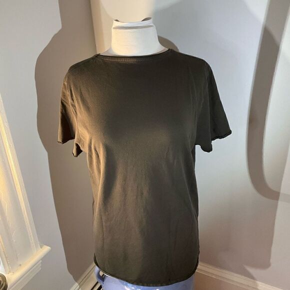 Jack and Jones Distressed Boston Terrier TShirt, Large - Picture 4 of 10